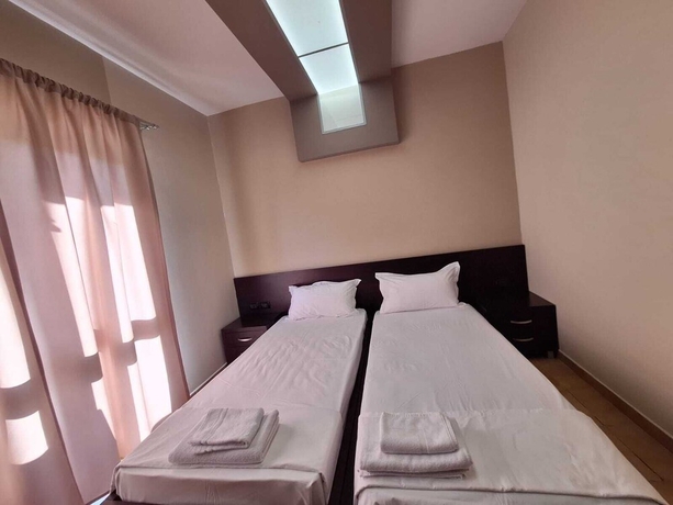 Imagen de la habitación del Hotel Danis, Durres. Foto 10