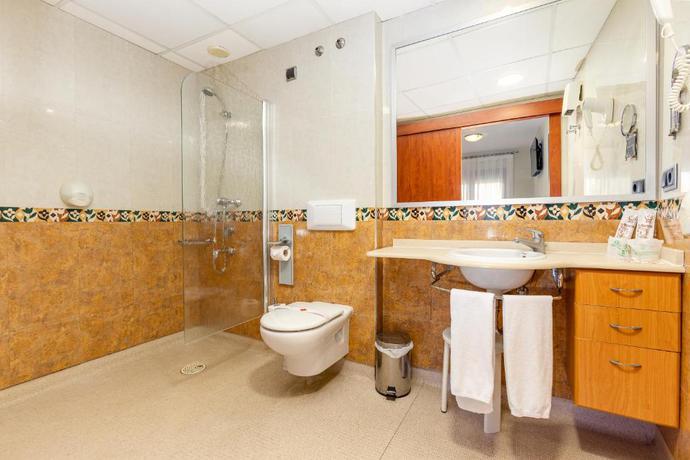 Imagen general del Hotel Daniya Denia. Foto 8