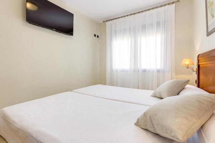 Imagen general del Hotel Daniya Denia. Foto 10