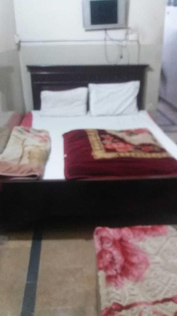 Imagen de la habitación del Hotel Daniyal Continental. Foto 1