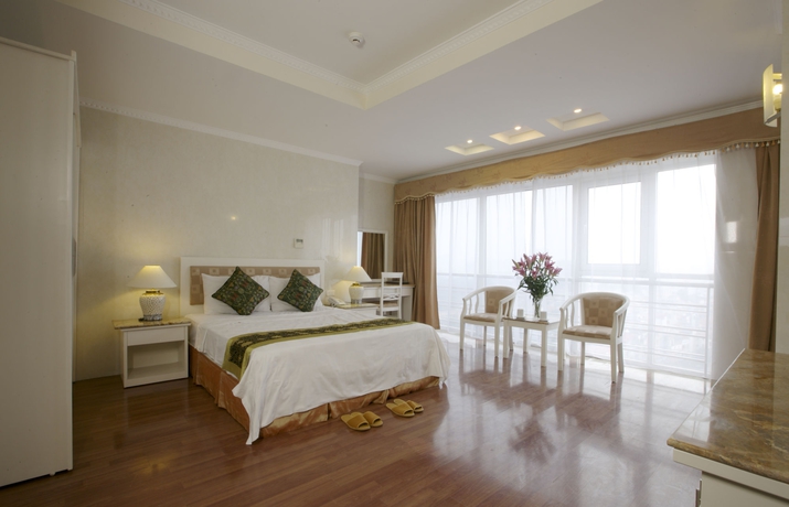 Imagen de la habitación del Hotel Danly. Foto 8
