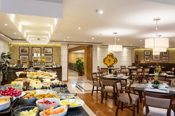 Imagen del bar/restaurante del Hotel Dann Carlton Bogota. Foto 3