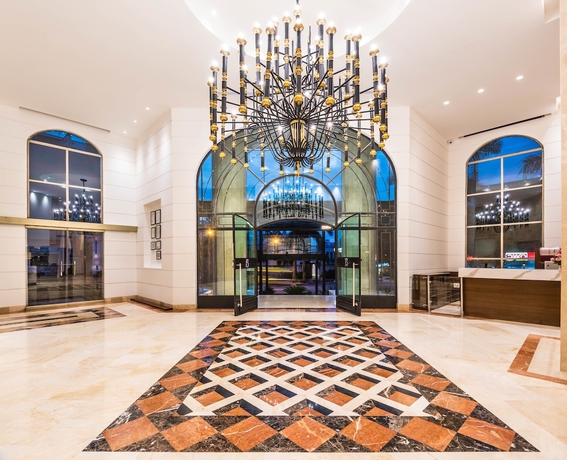 Imagen de los interiores del Hotel Dann Carlton Bucaramanga. Foto 10