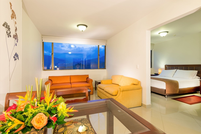 Imagen de los interiores del Hotel Dann Combeima. Foto 16