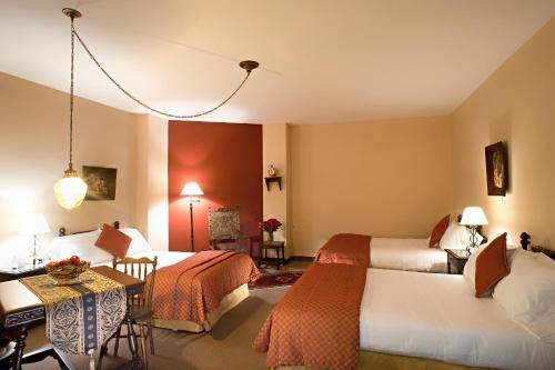 Imagen de la habitación del Hotel Dann Monasterio. Foto 8