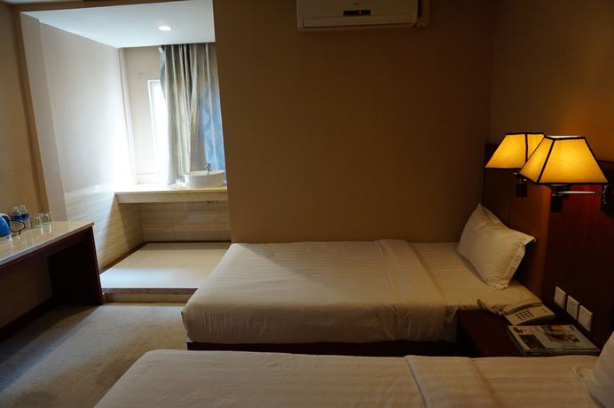 Imagen de la habitación del Hotel Dansavanh Vientiane. Foto 9