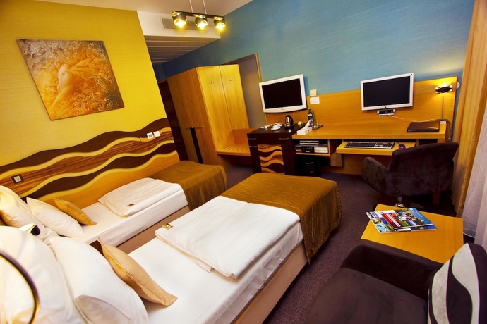 Imagen de la habitación del Hotel Danubia Gate. Foto 2