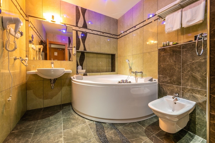 Imagen de la habitación del Hotel Danubia Gate. Foto 8