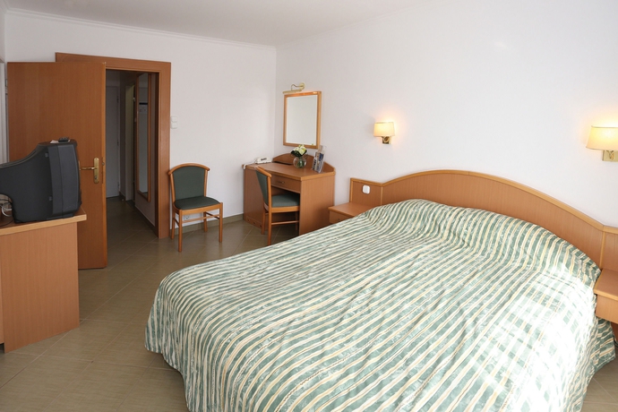 Imagen de la habitación del Hotel Danubius Annabella. Foto 4