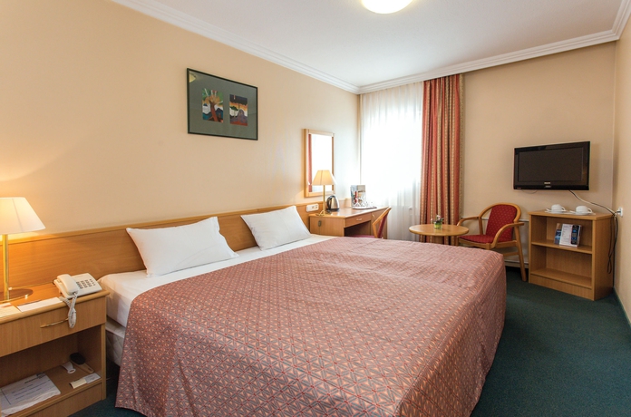 Imagen de la habitación del Hotel Danubius Arena. Foto 6