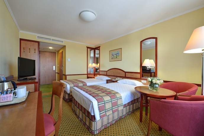 Imagen de la habitación del Hotel Danubius B&uuml;k. Foto 3