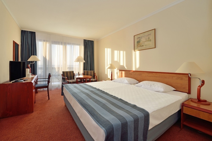 Imagen de la habitación del Hotel Danubius B&uuml;k. Foto 4