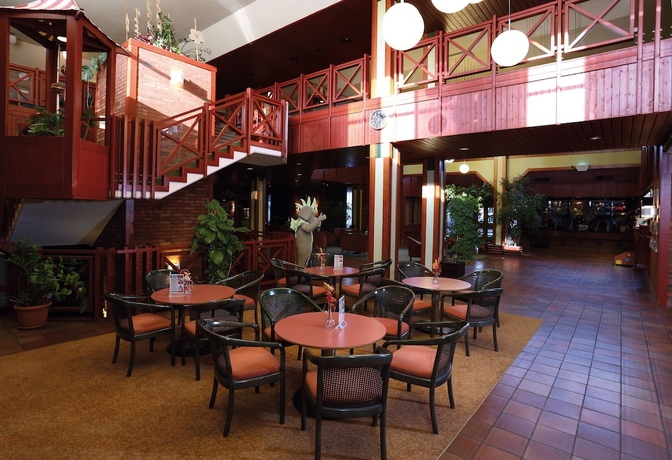 Imagen de los interiores del Hotel Danubius B&uuml;k. Foto 17