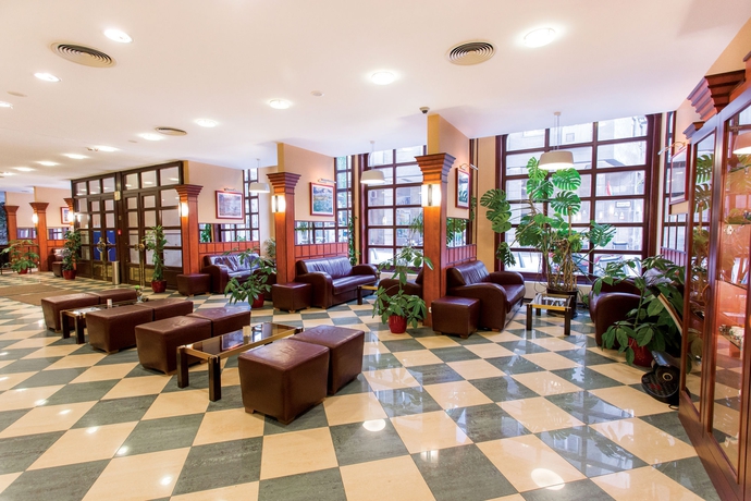 Imagen de los interiores del Hotel Danubius Erzsébet City Center. Foto 12