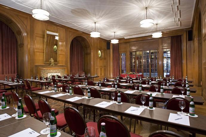 Imagen de los interiores del Hotel Danubius Hotel Gellért. Foto 16