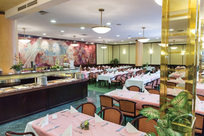 Imagen del bar/restaurante del Hotel Danubius Hungaria City Center. Foto 3