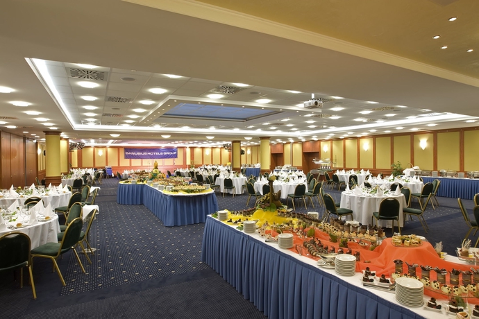 Imagen de los interiores del Hotel Danubius Hungaria City Center. Foto 14