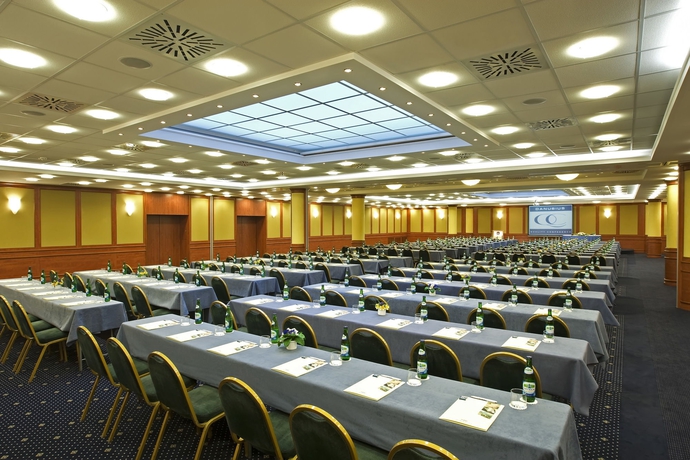 Imagen de los interiores del Hotel Danubius Hungaria City Center. Foto 16