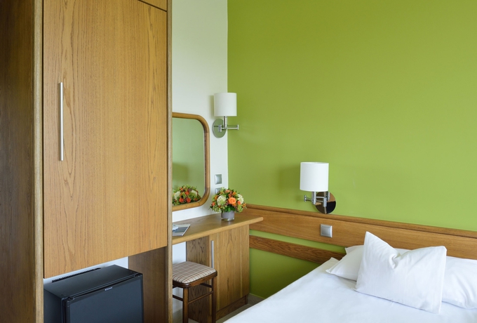 Imagen de la habitación del Hotel Danubius Marina. Foto 15