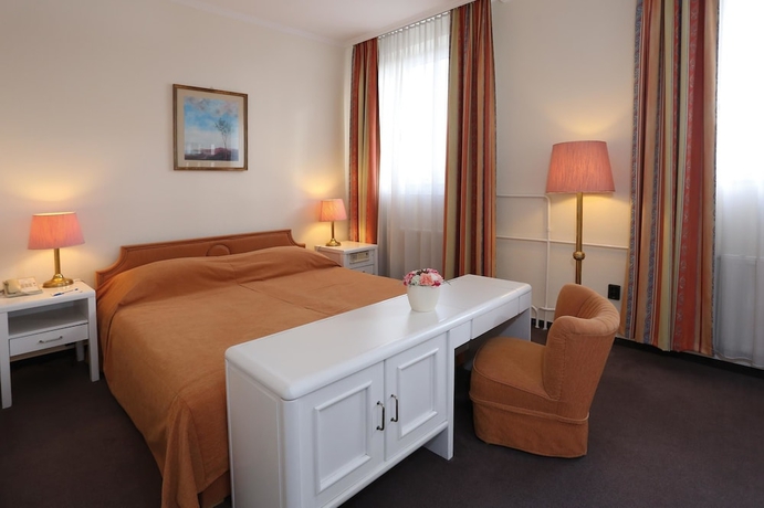 Imagen de la habitación del Hotel Danubius Rába. Foto 2