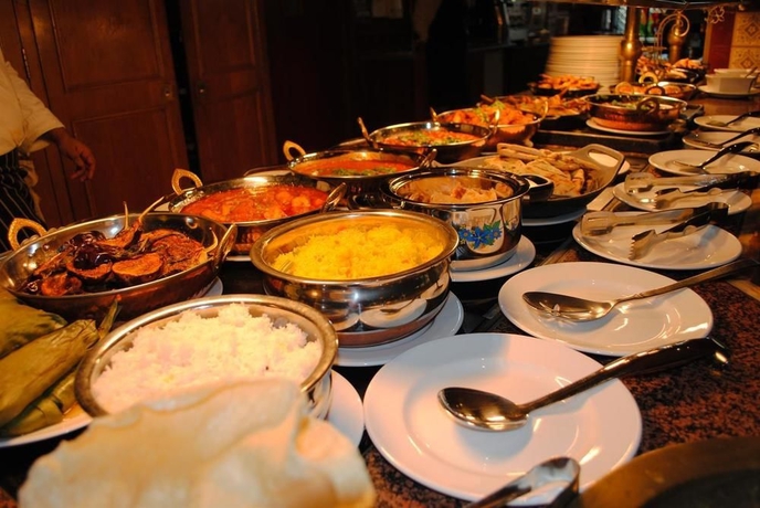 Imagen del bar/restaurante del Hotel Danubius Regents Park. Foto 8