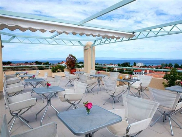 Imagen general del Hotel Daphne Holiday Club. Foto 4