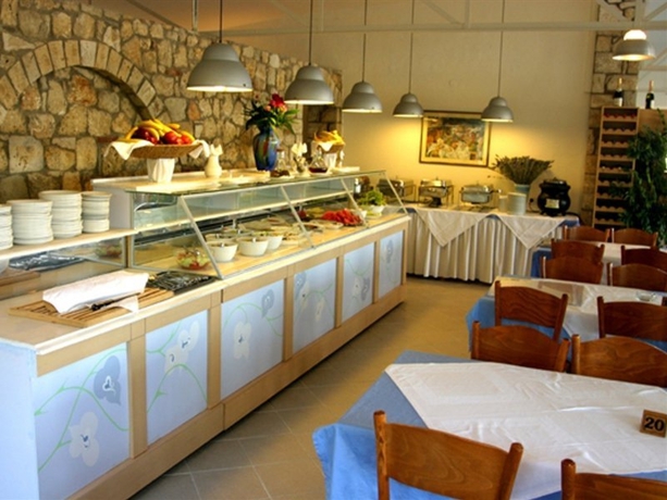 Imagen general del Hotel Daphne Holiday Club. Foto 6