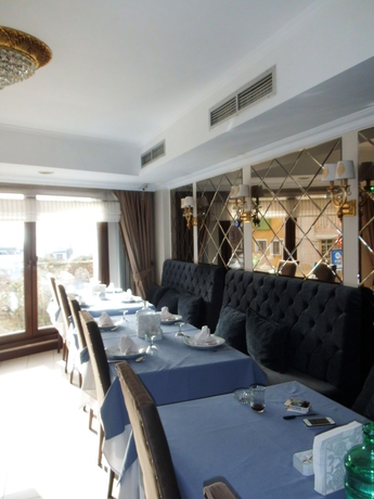 Imagen del bar/restaurante del Hotel Daphne - Special Class. Foto 3