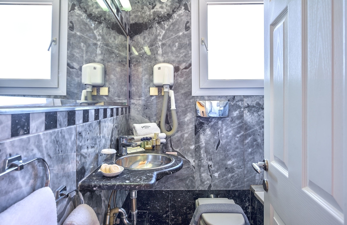 Imagen de la habitación del Hotel Daphnis Villas. Foto 3