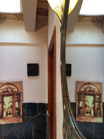 Imagen de los interiores del Hotel Dar Agelzime. Foto 19