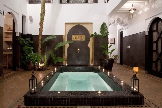 Imagen de la piscina del Hotel Dar Amanza. Foto 17