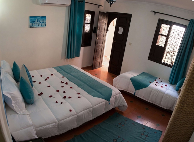 Imagen de la habitación del Hotel Dar Asdika. Foto 10