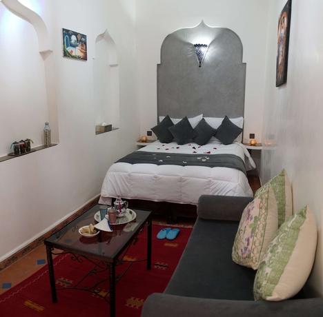 Imagen de la habitación del Hotel Dar Asdika. Foto 12