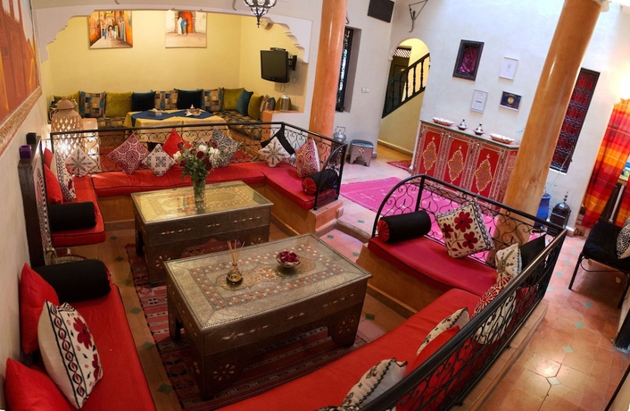 Imagen del bar/restaurante del Hotel Dar Asdika. Foto 4