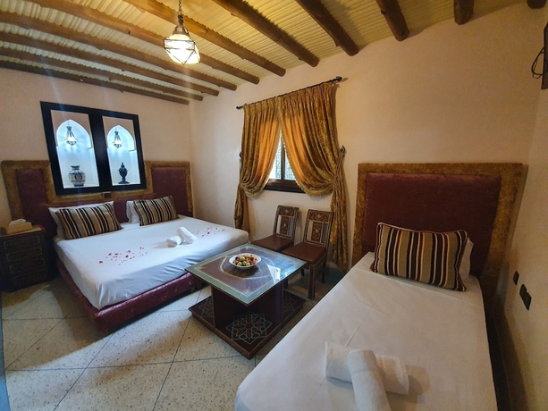 Imagen de la habitación del Hotel Dar Assarou. Foto 13