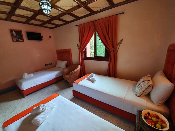 Imagen de la habitación del Hotel Dar Assarou. Foto 15