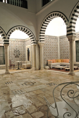 Imagen de los interiores del Hotel Dar Ben Gacem. Foto 10
