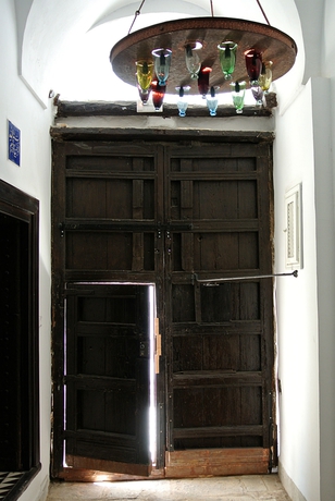 Imagen de los interiores del Hotel Dar Ben Gacem. Foto 16