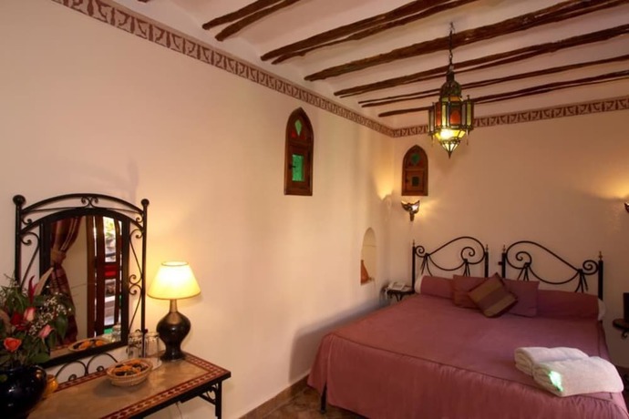 Imagen de la habitación del Hotel Dar Catalina. Foto 4