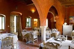 Imagen del bar/restaurante del Hotel Dar Dhiafa. Foto 2