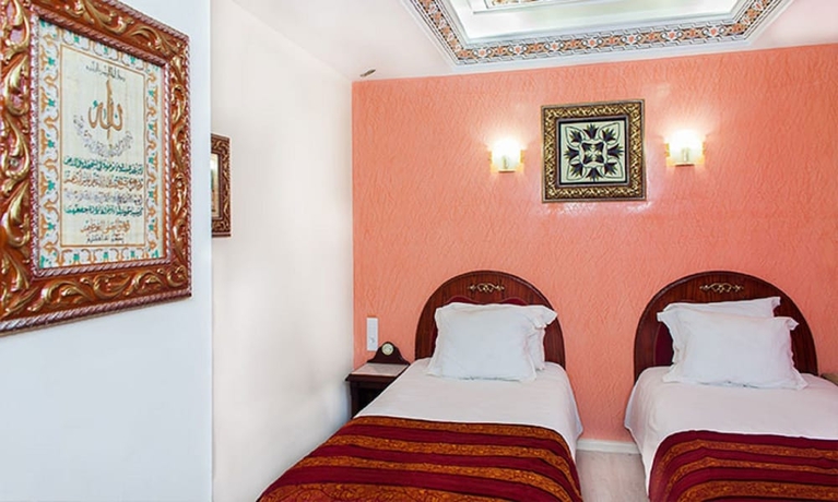 Imagen de la habitación del Hotel Dar Diaf Bouchaoui. Foto 4