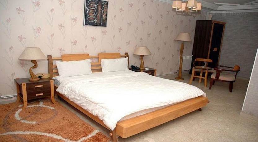Imagen de la habitación del Hotel Dar El Aaz. Foto 16