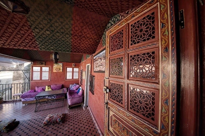 Imagen de la habitación del Hotel Dar El Amane Abqari. Foto 5