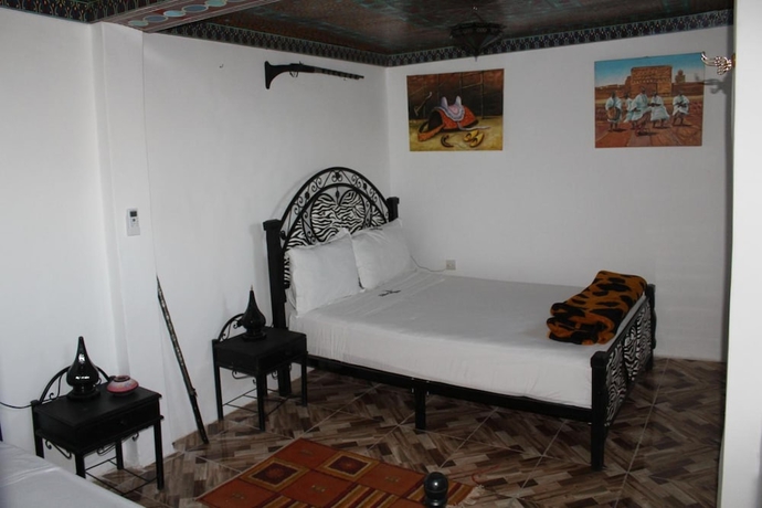 Imagen de la habitación del Hotel Dar El Amane Abqari. Foto 6