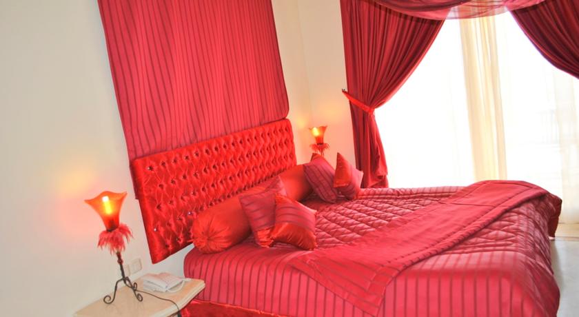 Imagen de la habitación del Hotel Dar El Bhar. Foto 3