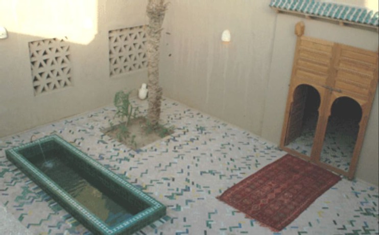 Imagen de los interiores del Hotel Dar El Janoub. Foto 9