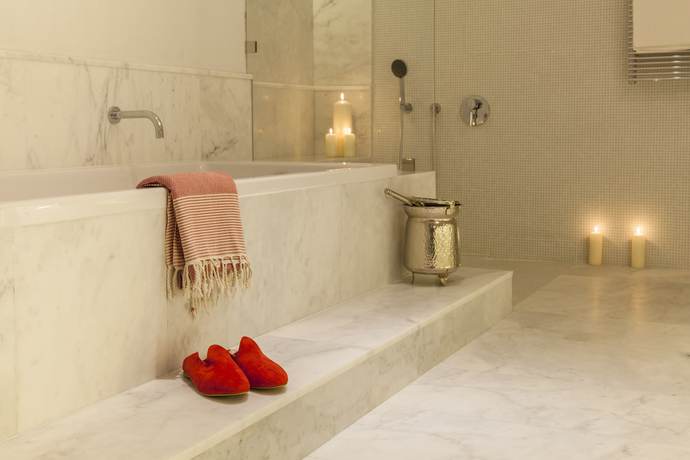 Imagen de la habitación del Hotel Dar El Jeld and Spa. Foto 8