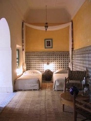 Imagen de la habitación del Hotel Dar El Kharaz. Foto 1
