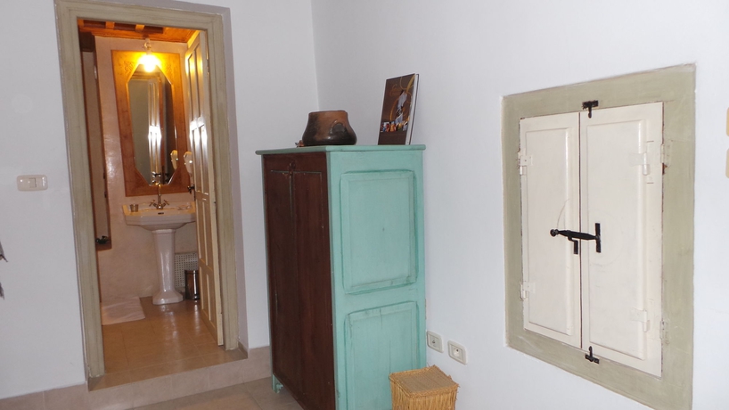 Imagen de la habitación del Hotel Dar El Medina. Foto 11