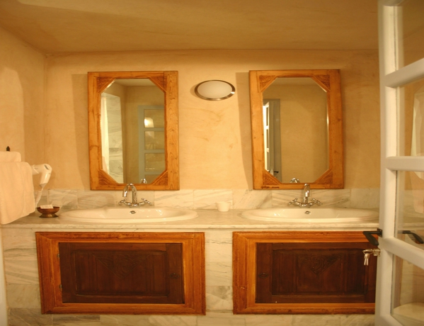 Imagen de la habitación del Hotel Dar El Medina. Foto 13